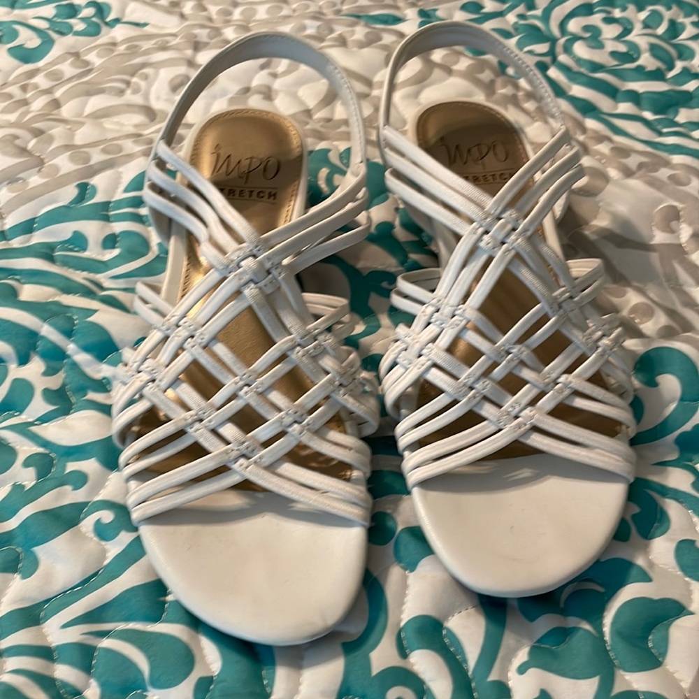 White sandals size 7, worn last summer